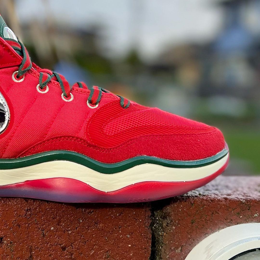 NIKE AIR ZOOM G.T. HUSTLE 2 'CHRISTMAS' ナイキ エア ズーム GT