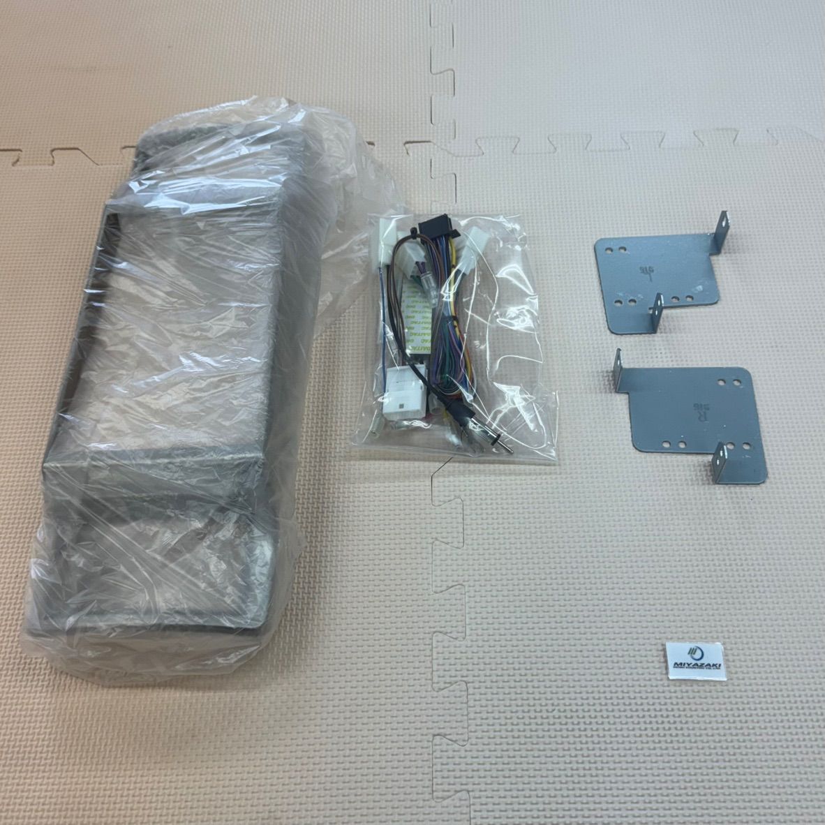 カナック企画 8 V型カーナビゲーション取付キット トヨタ ハイエース スーパーGL標準ボディ KLS Y 813 D