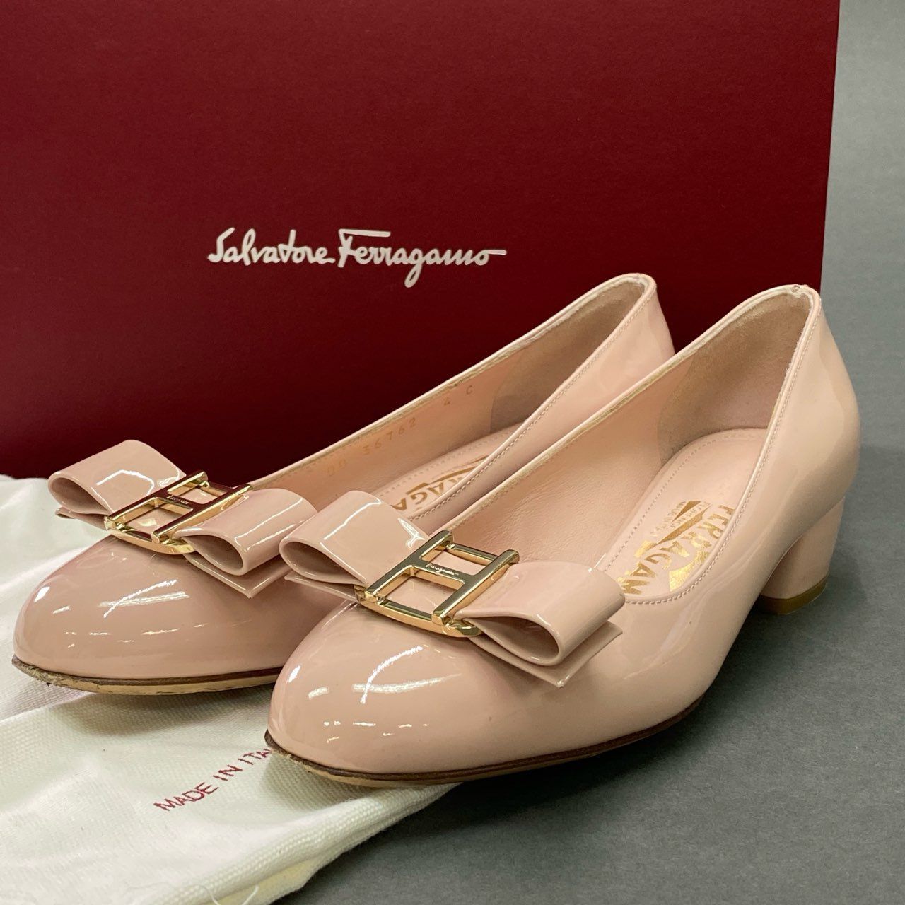 Salvatore Ferragamo サルヴァトーレ フェラガモ パテントレザー