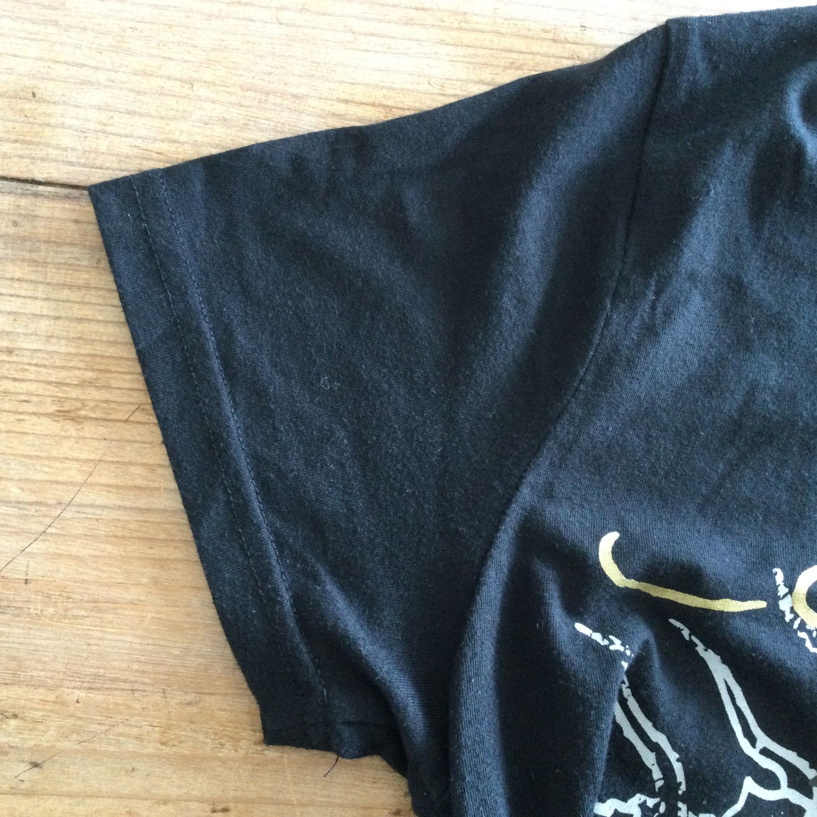 【Ed Hardy】クロス 十字架 黒 クロップ 半袖Tシャツ チビT ED HARDY Cross Baby T-Shirt EHW1104-116 - Shiekh