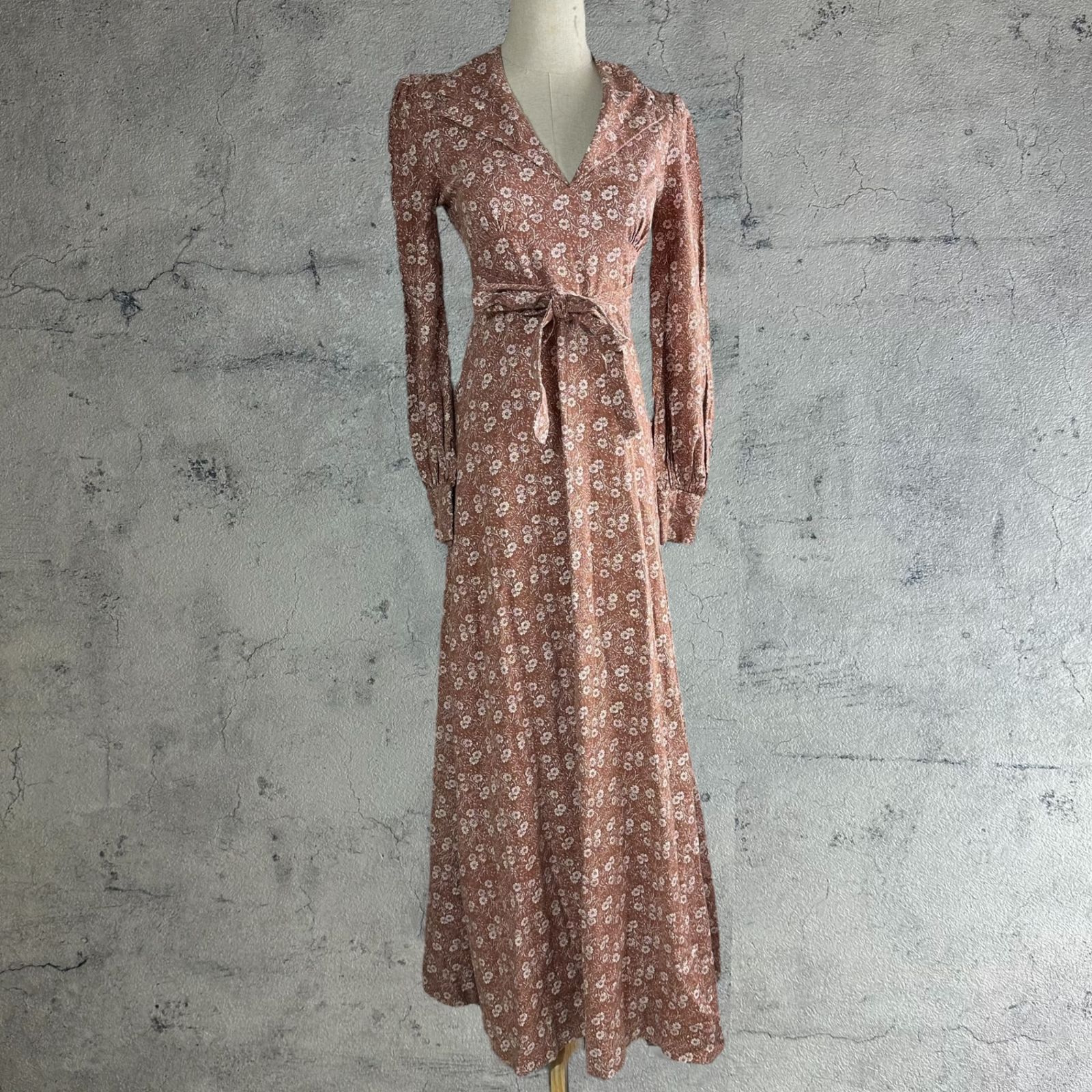 70s ワンピース　花柄　ヴィンテージ 70s Diane freis off white × leaf floral frilled dress