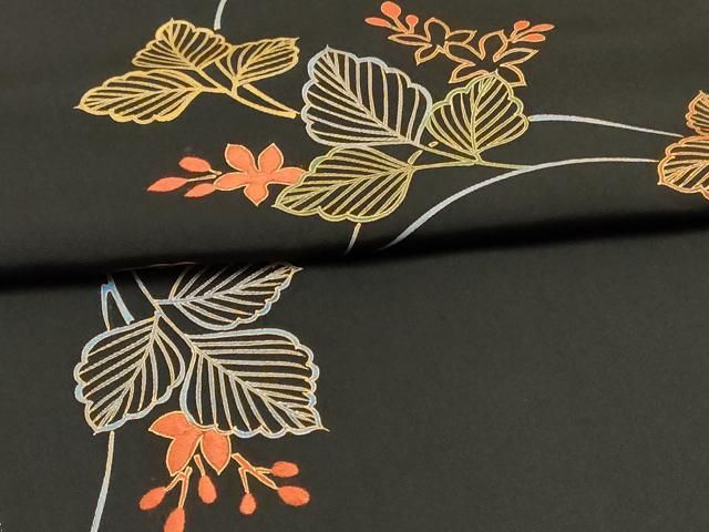 平和屋着物▽羽織 反物 羽尺 刺繍 蔦草花文 黒地 金彩 丹後