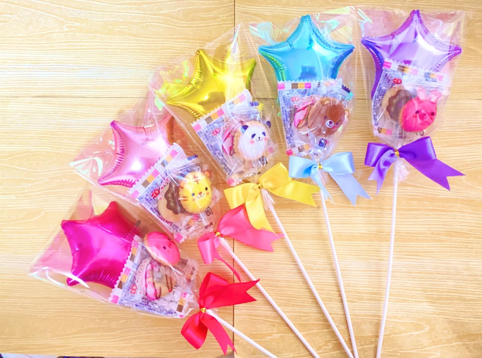 プチバルーン付お菓子ブーケ 5個入♡卒園・発表会ギフト - メルカリ