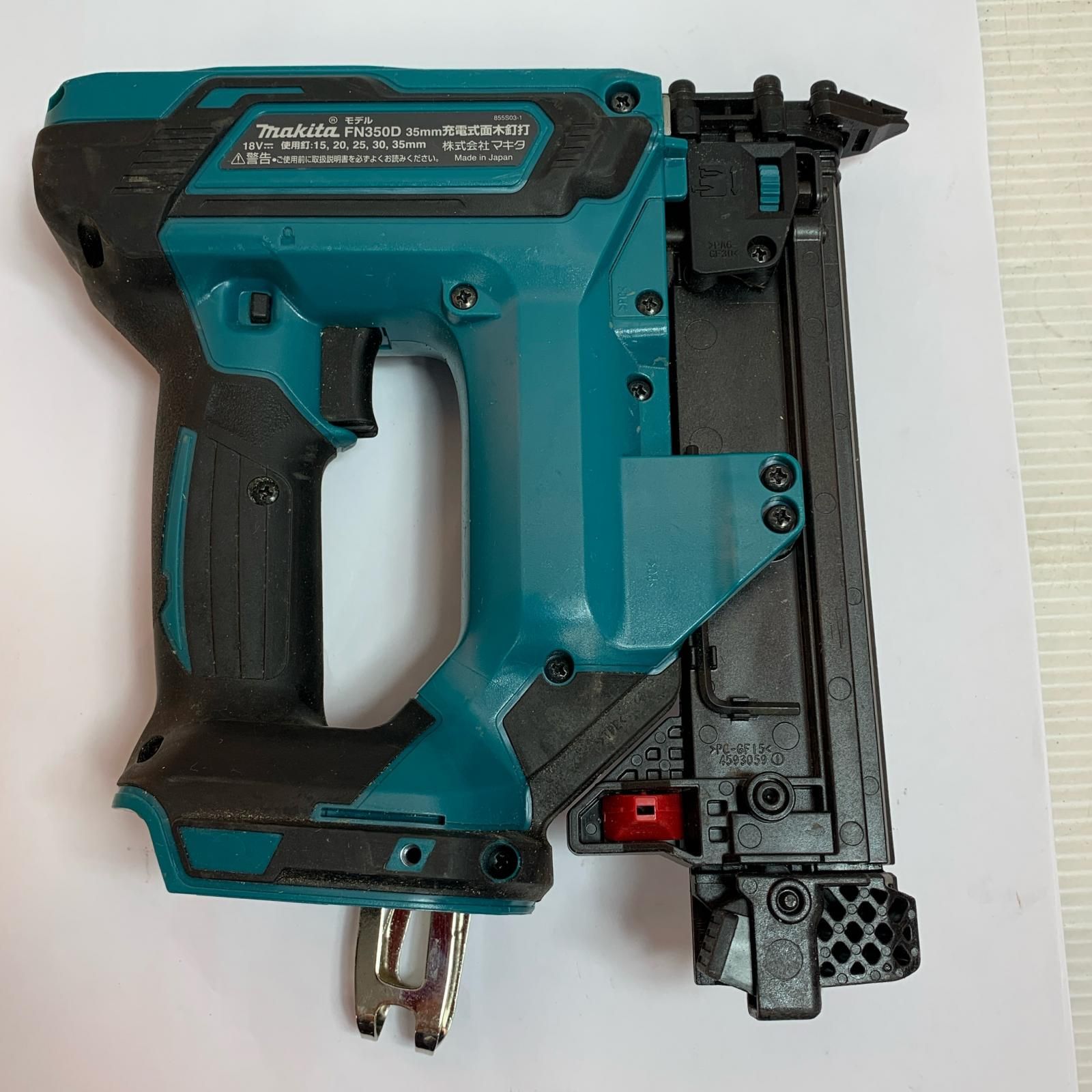 ♭♭MAKITA マキタ 35mm 18v 充電式面木釘打 充電器・充電池 ♭♭MAKITA マキタ 35mm 18v 充電式面木釘打 充電器・充電池