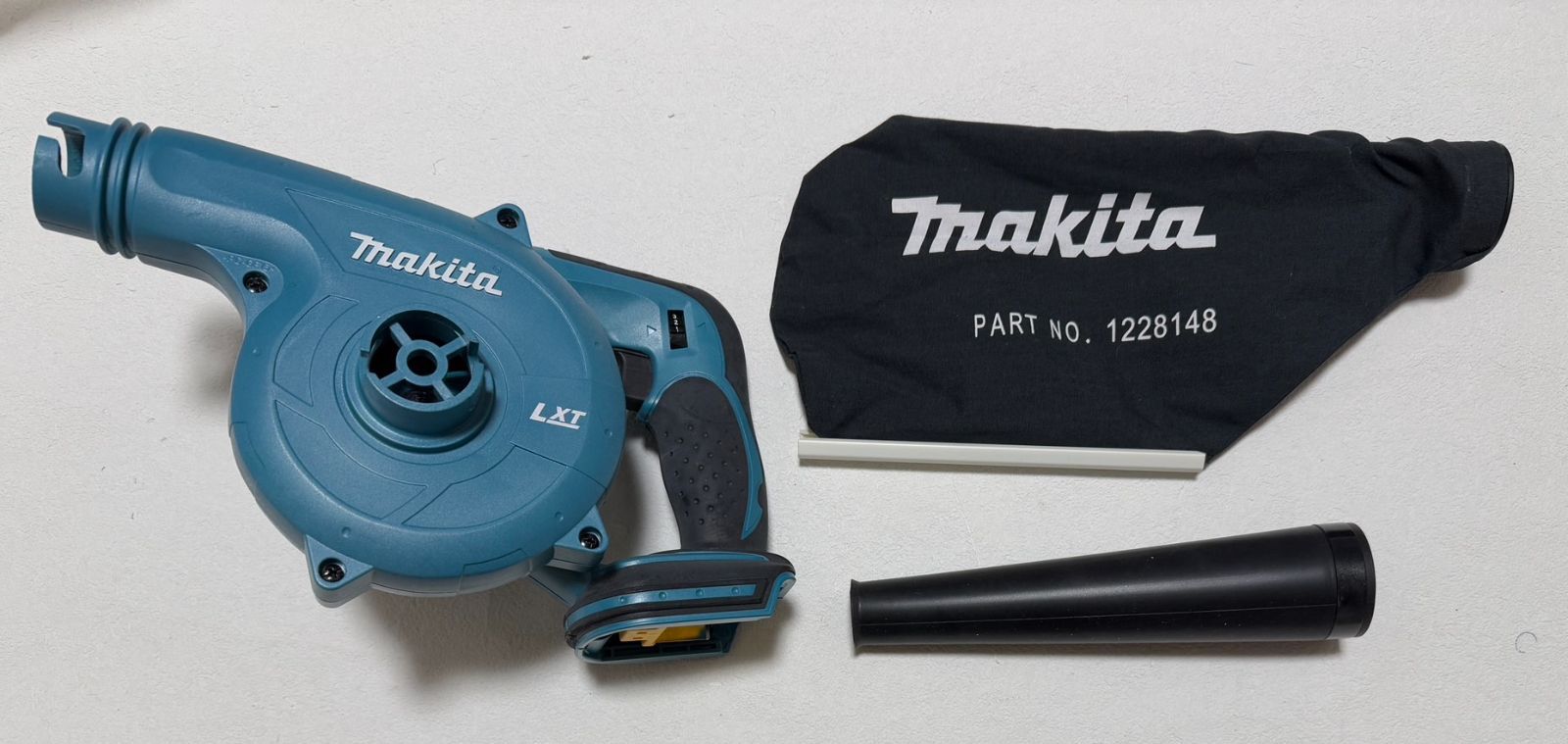 マキタ makita コードレスブロワ UB182D