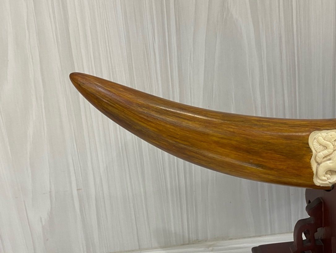 天然マンモス牙美しい手作り彫刻 万馬が奔走する 筆筒