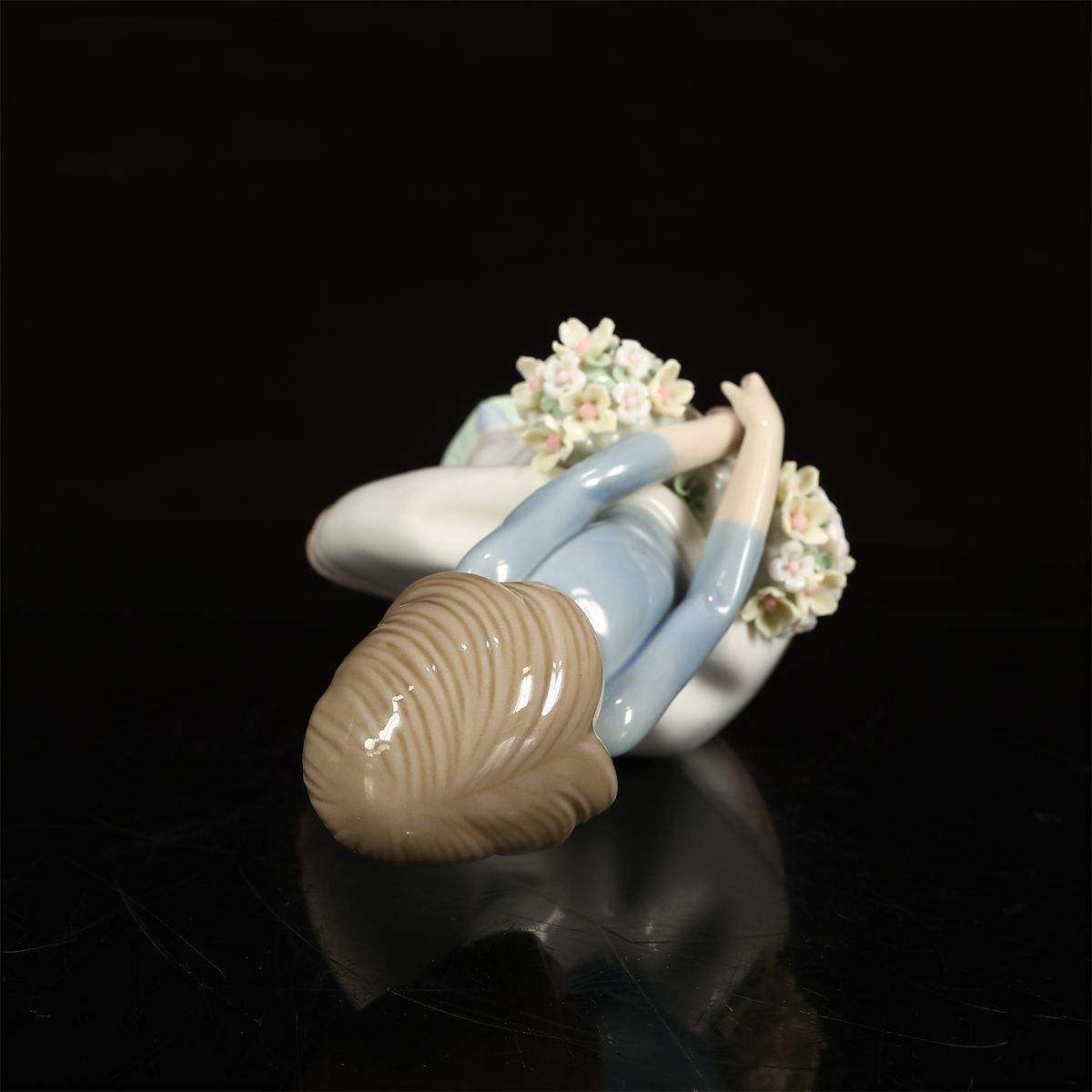 LLADRO 【リヤドロ】 磁器人形 五月の花 美少女 置物 高17㎝／美