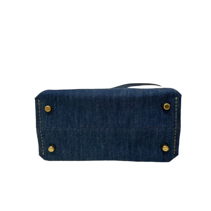 中古美品】 COACH WILLOW コーチ ウィロートート フラワーチャーム付き 