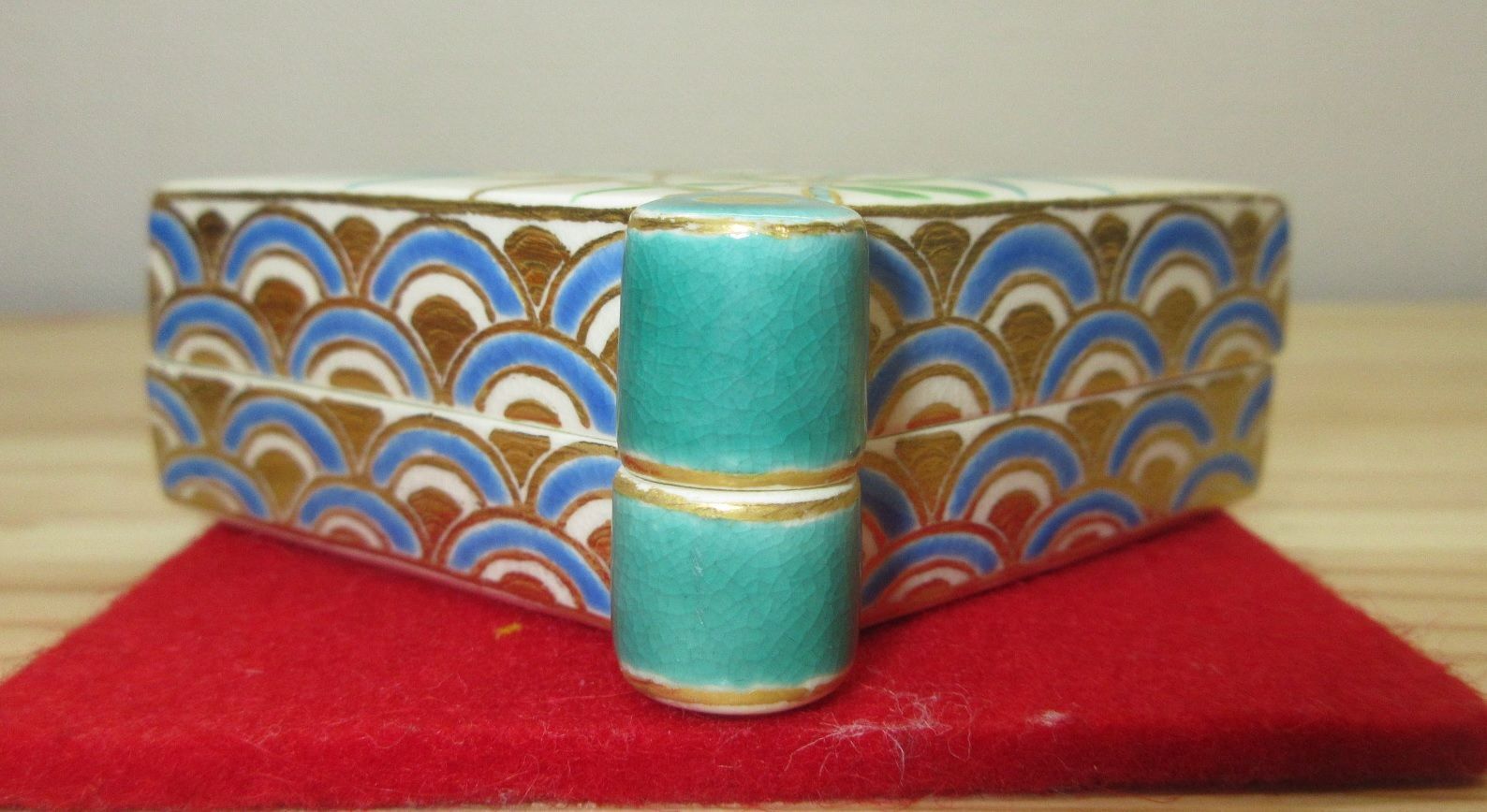 送料込【逢絢亭・新品】茶道具 香合 京焼 扇面香合 竹の図 手塚石雲 共箱入り 逢絢亭・新品】茶道具 香合 京焼 扇面香合 竹の図 手塚石雲 共