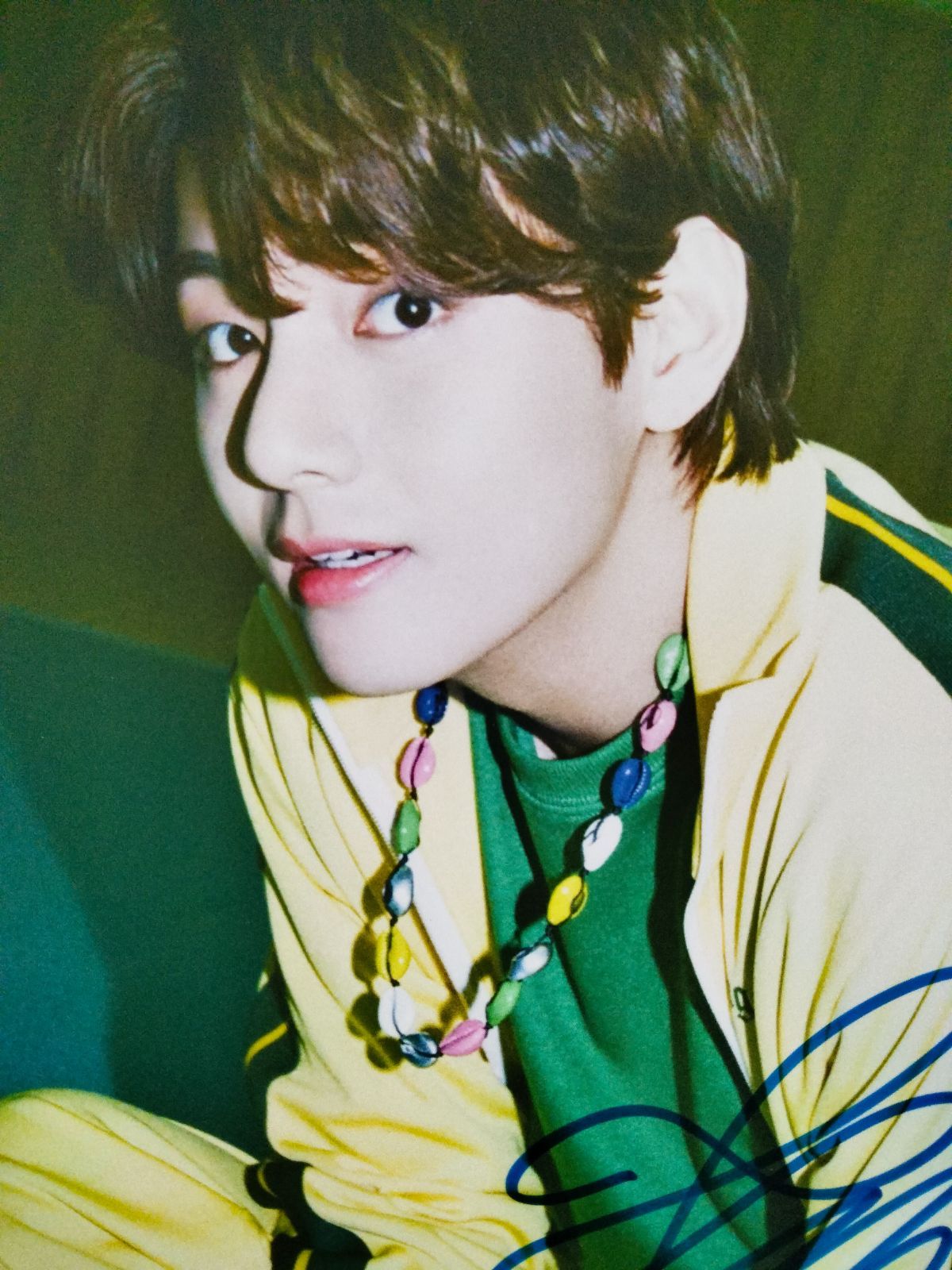 V直筆サイン入り超大型写真…BTS…防弾少年団 V直筆サイン入り超大型写真…BTS…防弾少年団 … - メルカリ