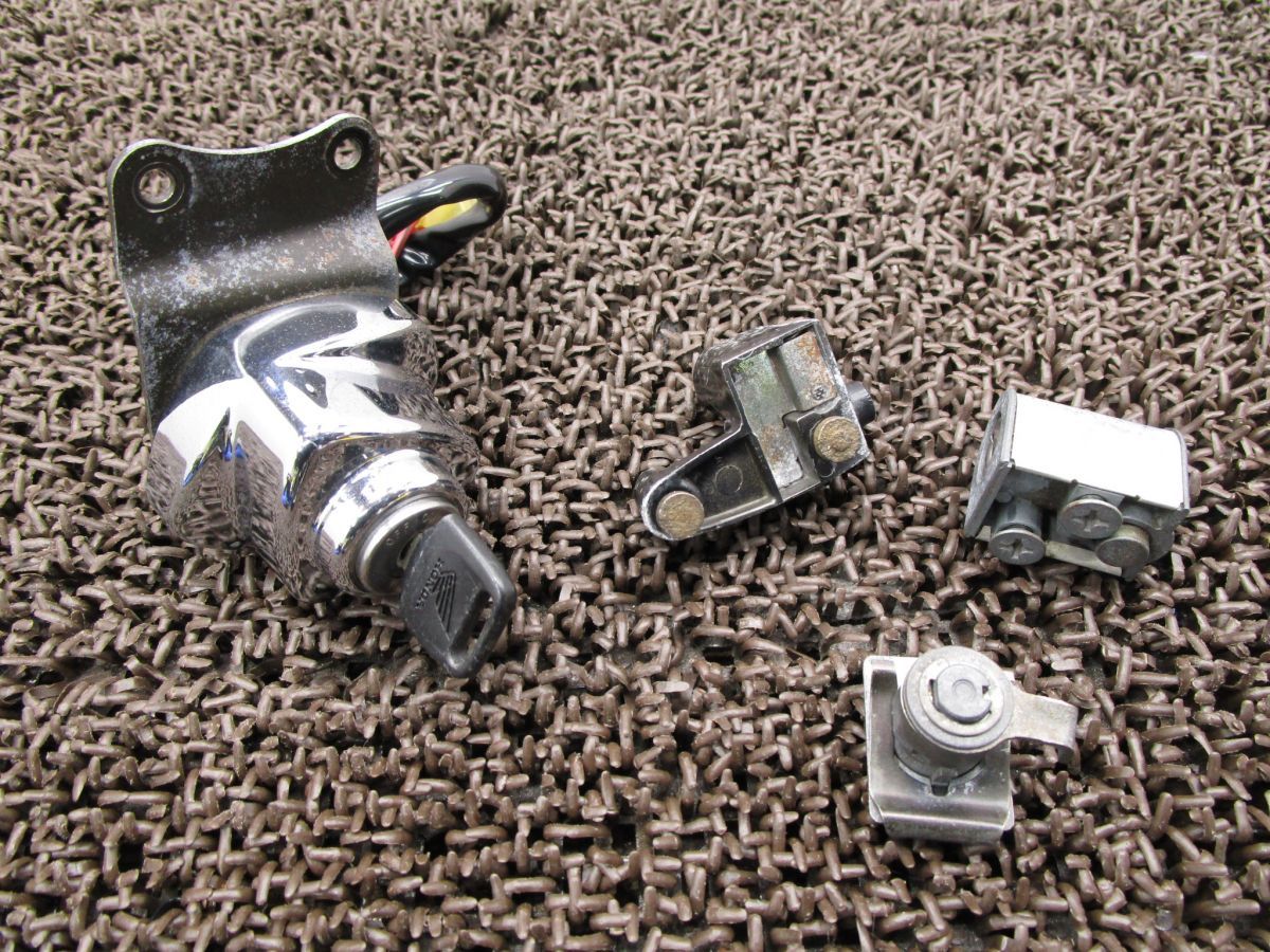 マグナ250S メインキーセット A6169 MC29 ホンダ MC15E V-TWIN MAGNA キャブ車