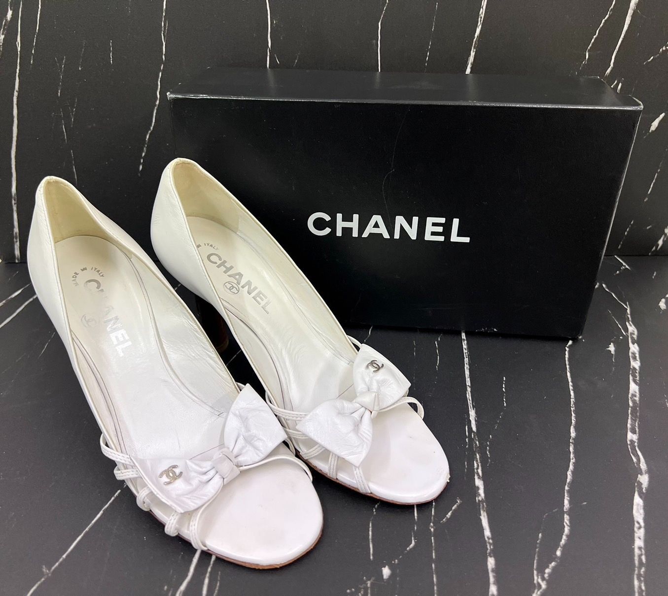 全商品 CHANEL シャネル リボン オープントゥパンプス ヒール ホワイト