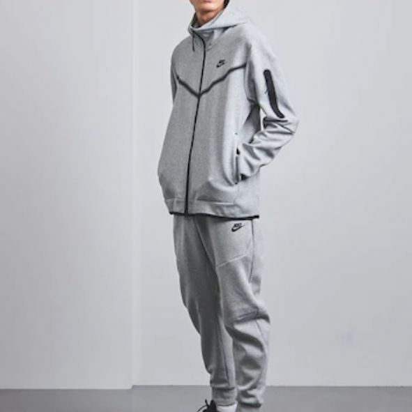 NIKE テックフリース グレー ブラック 上下 セットアップ NIKE テックフリース グレー ブラック 上下 セットアップ