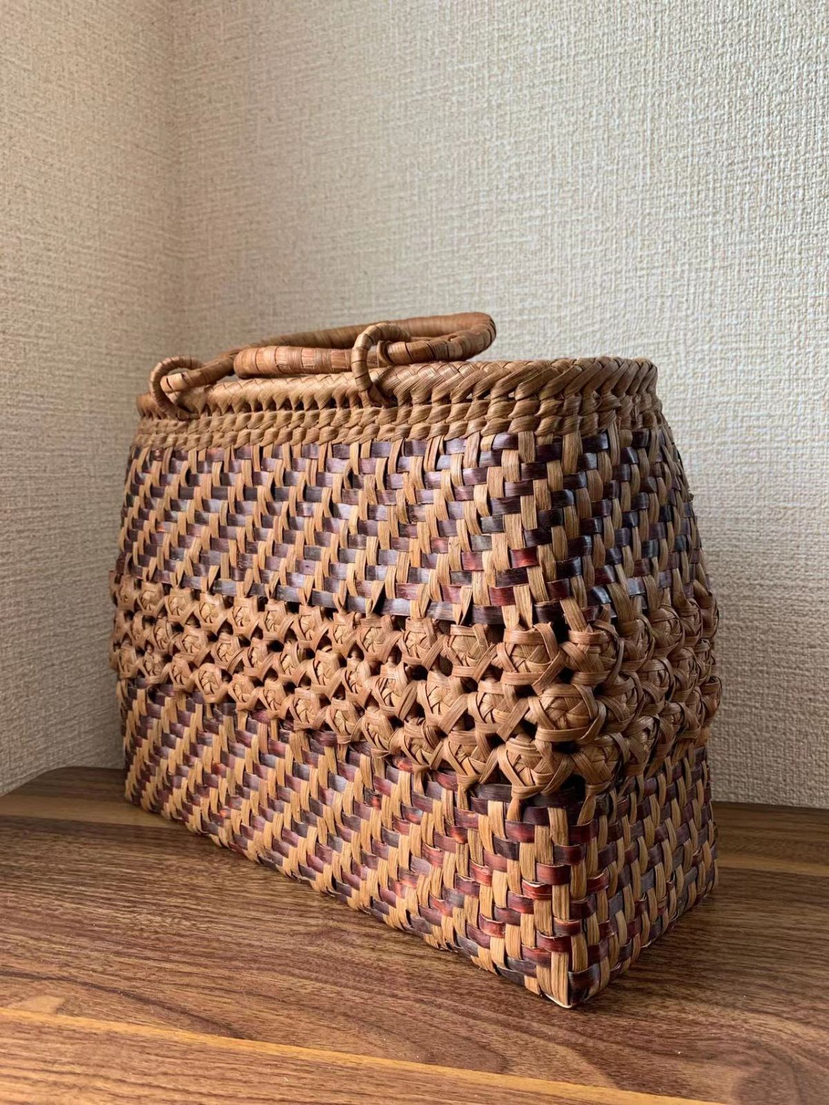 桜皮、山葡萄 手作り 籠バッグ 花編み、網代編み - 伝統藝術かごバッグ