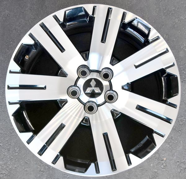 三菱 MITSUIBISHI デリカ D5 後期 純正ホイール 18インチ 5H 114.3 7J 38 アルミホイール TRITUETUBI_COM