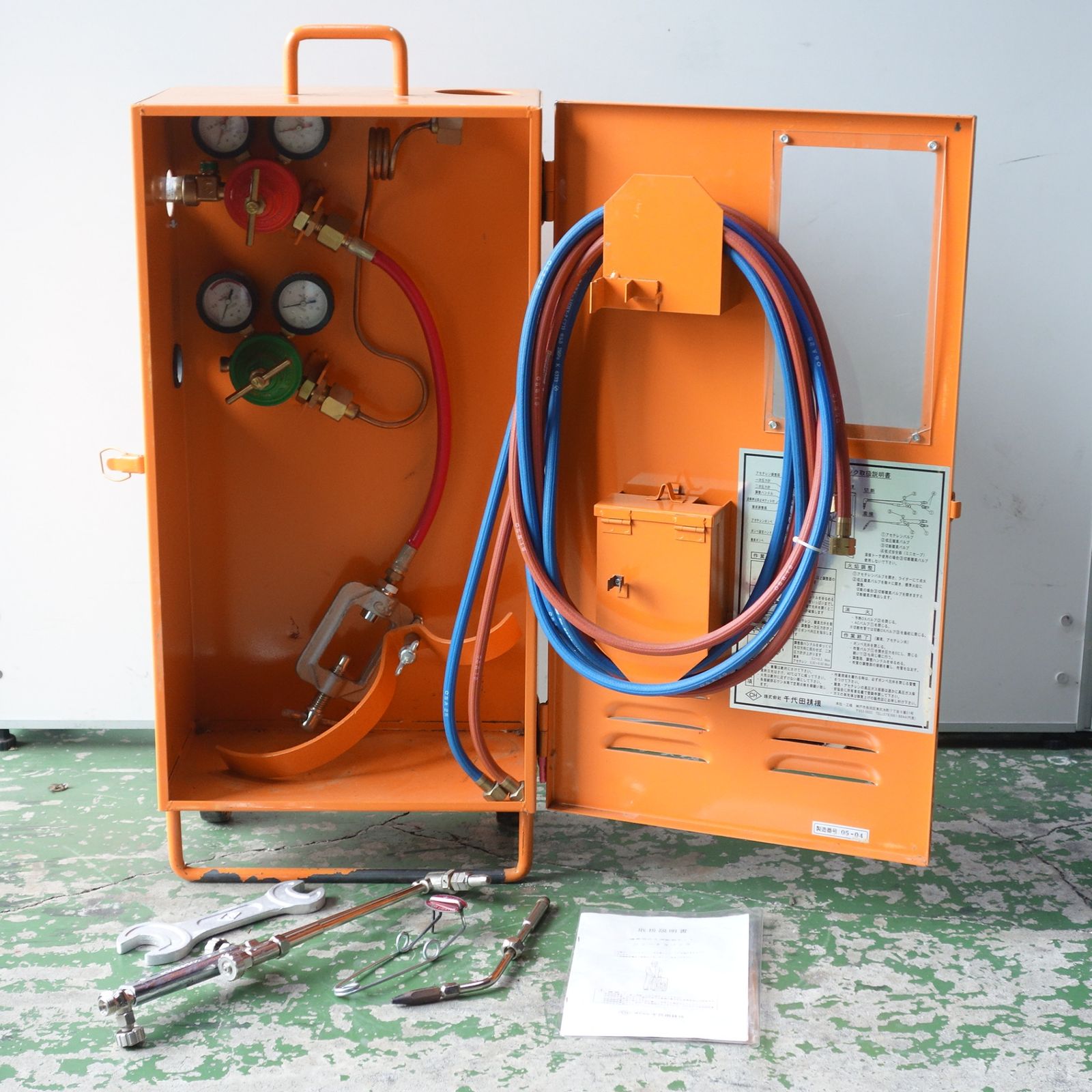 千代田精機 ニューチヨパック 携帯用ガス切断機 ガス溶接・切断器 中古品 WH-6188中古品 千代田精機 ニューチヨパック 可