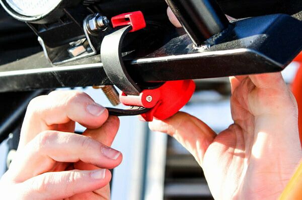 iOmounts nomad ユニバーサル フォン マウント スタンダード　0.5〜2インチパイプ径