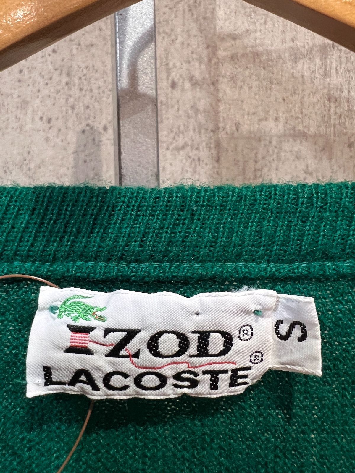 70'S 糸巻きタグ USA製 IZOD LACOSTE Vネック アクリル ニット