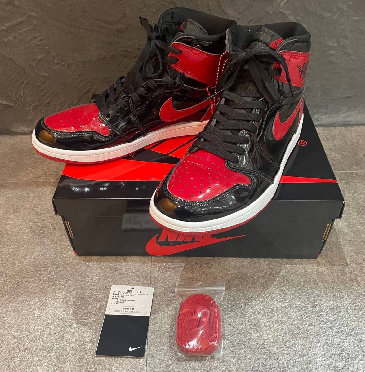 NIKE AIR JORDAN 1RETRO HIGH BRED PATENT エアジョーダン1 ブレッド パテント ナイキ 555088 063  28.5cm