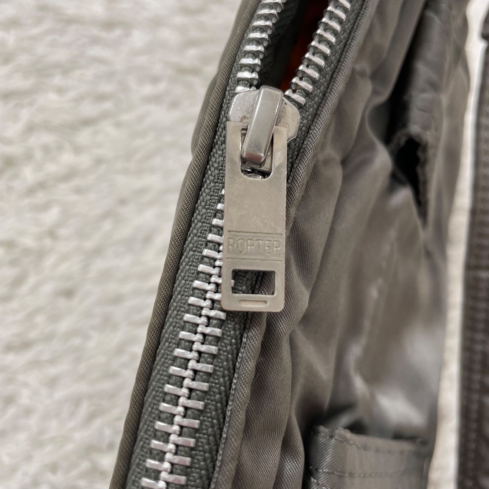 美品☆PORTERポーター タンカー 2way ショルダーバッグ シルバーグレー