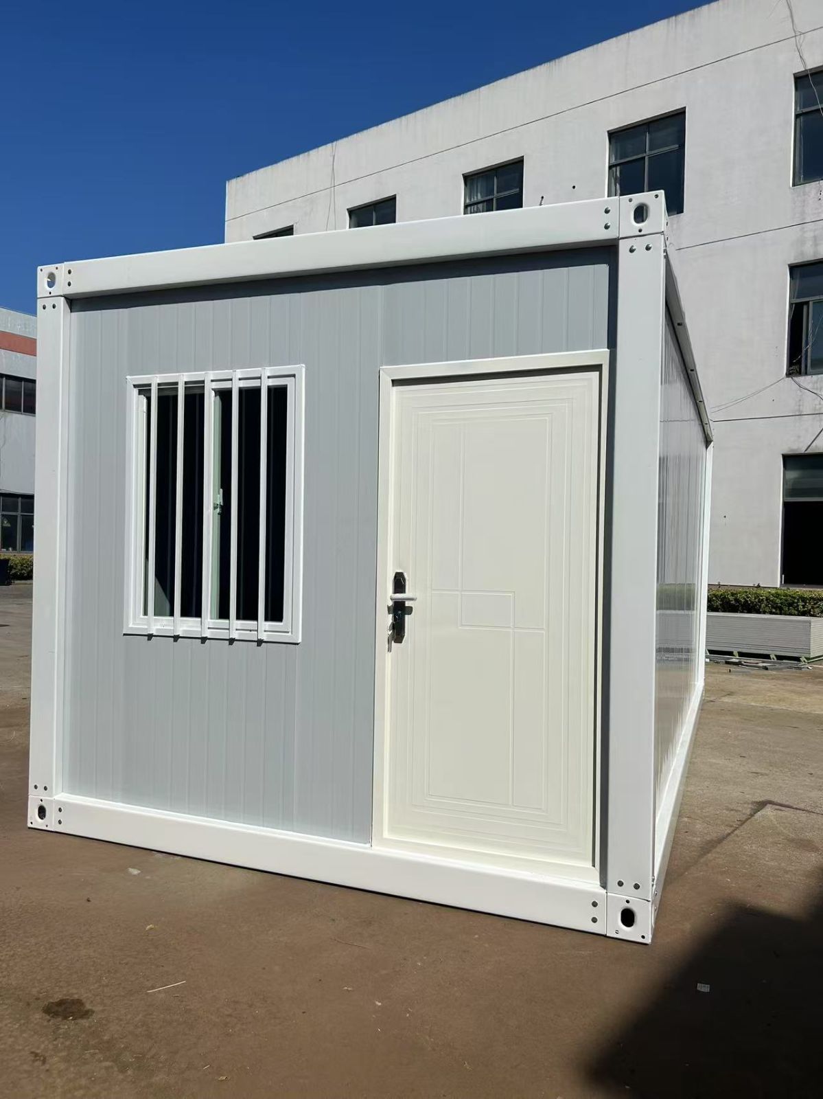 新品 組立式コンテナハウス 倉庫・事務所・住居など多目的。受注生産