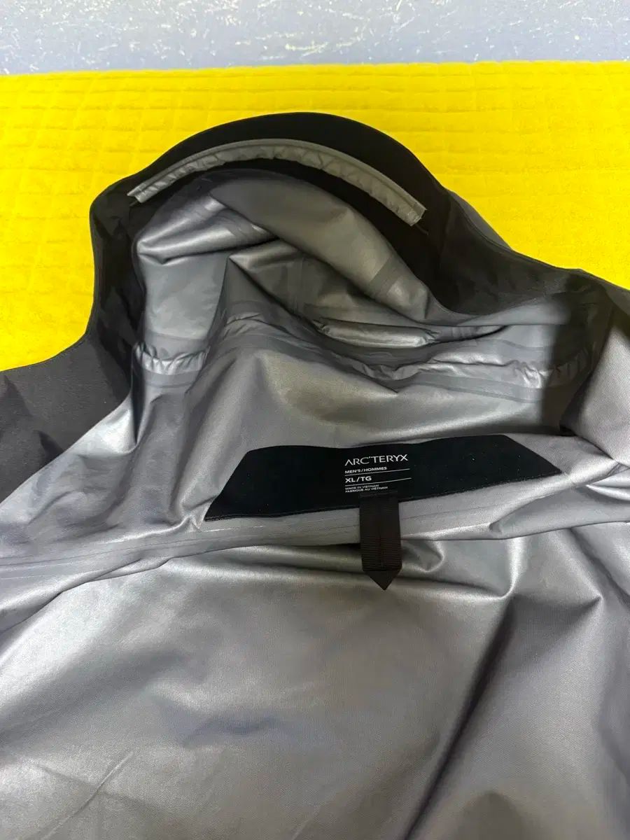 ARC TERYX アークテリクス ベータ XL ブラック 級