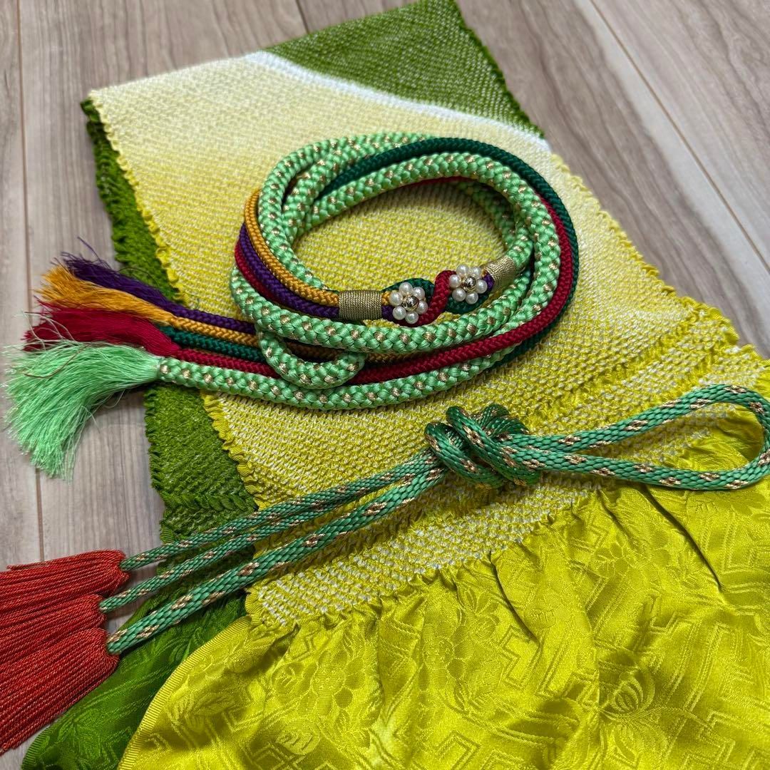 超美品 正絹 振袖用 帯揚げ 帯締め 飾り紐3点セット 緑 黄緑