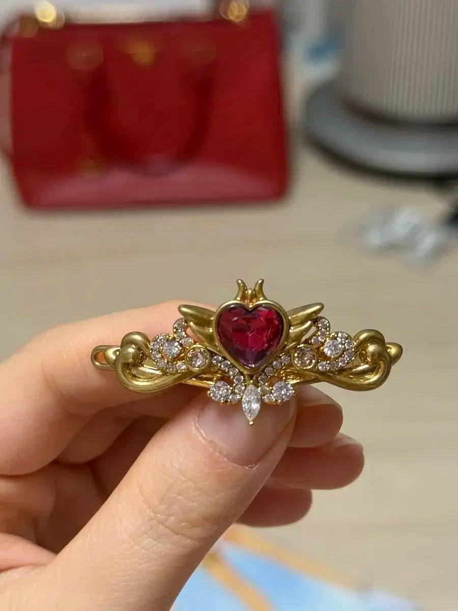 ウェディングピッチ 手がかり サルビア ヘアピン