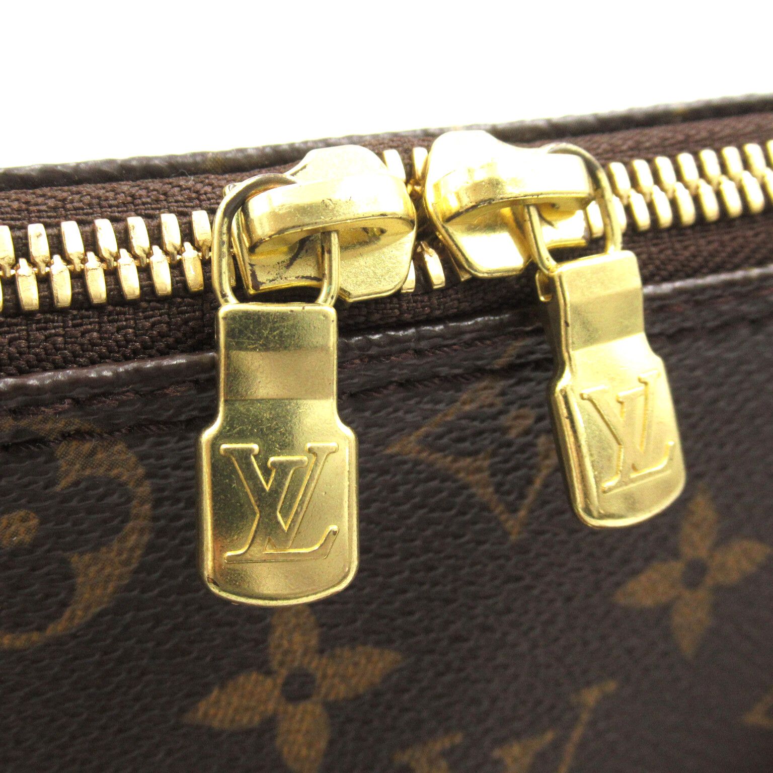 ルイヴィトンモノグラムショルダーバッグクーサンGM LOUIS VUITTON