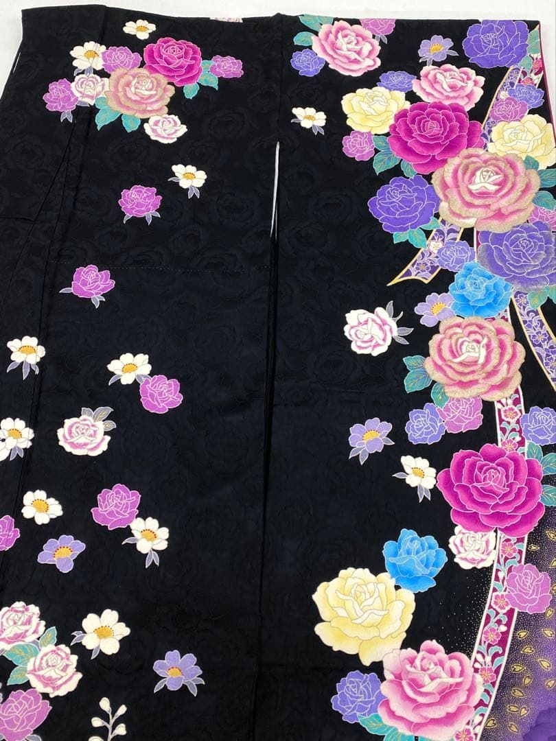 振袖 豪華 刺繍 金彩 薔薇 ふくれ織紋意匠 身丈169cm - メルカリ
