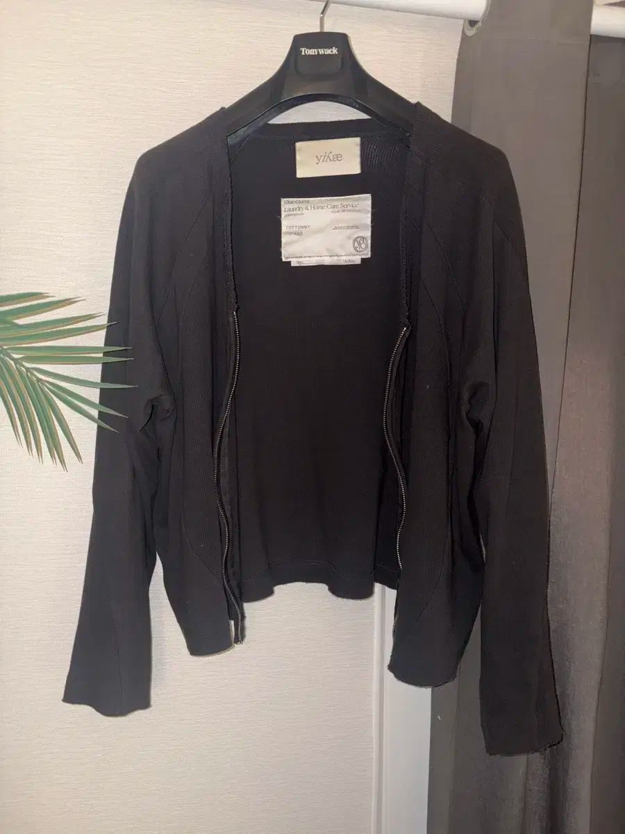 yiyae エラスティック v リップジップアップ チャコールグレー M
