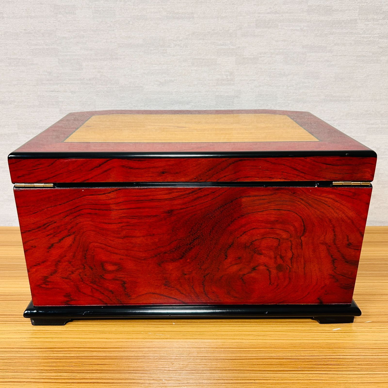 大型 木製ジュエリーボックス