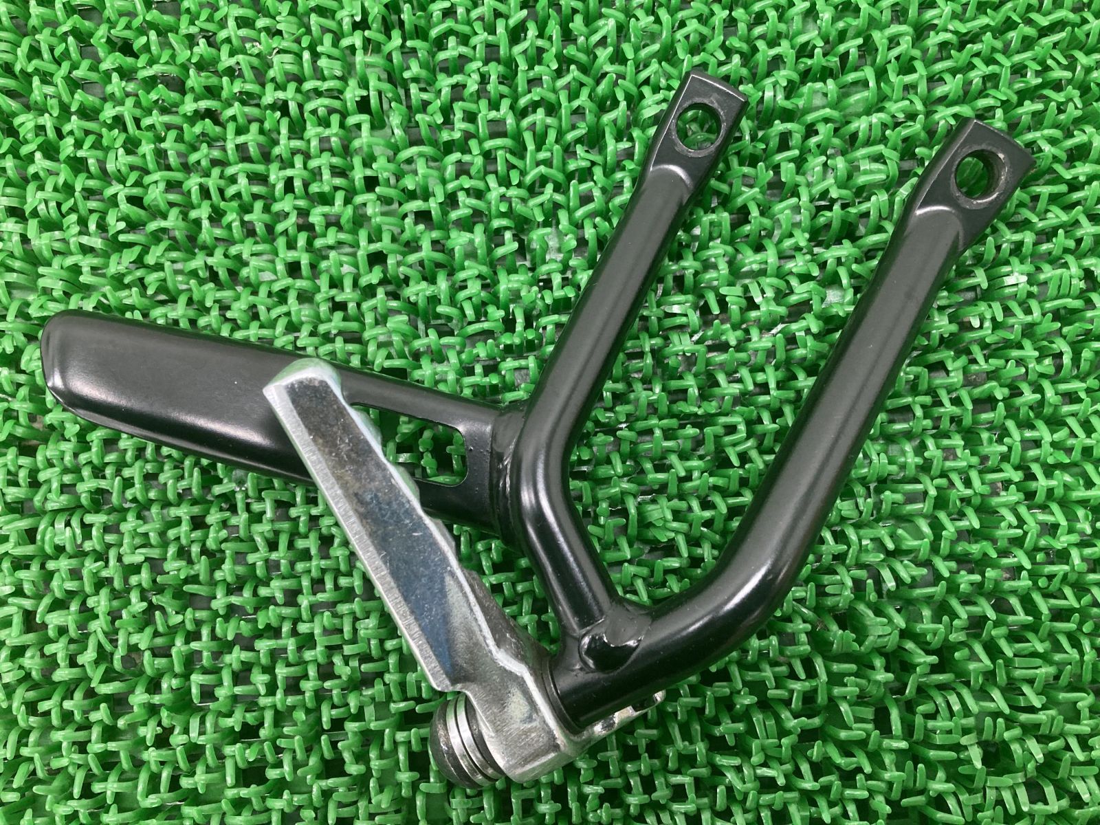 セロー250 タンデムステップ 右 ヤマハ 純正 中古 バイク 部品 DG11J ペグ 曲がり無し 品薄 希少品 車検 Genuine