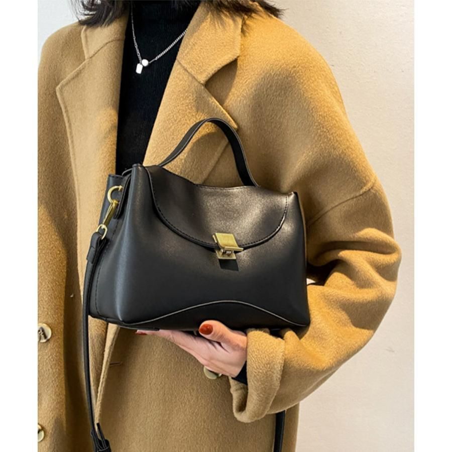 ショルダーバッグ