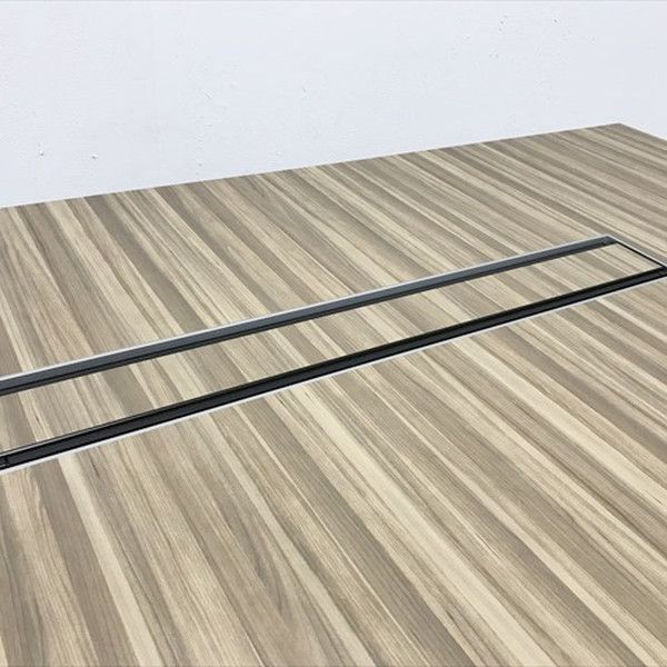 ミーティングテーブル
