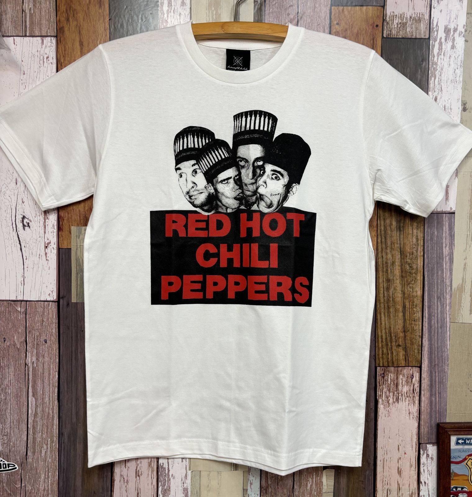 新品レッチリ【Red Hot Chili Peppers】Tシャツ☆KRAFT - メルカリ
