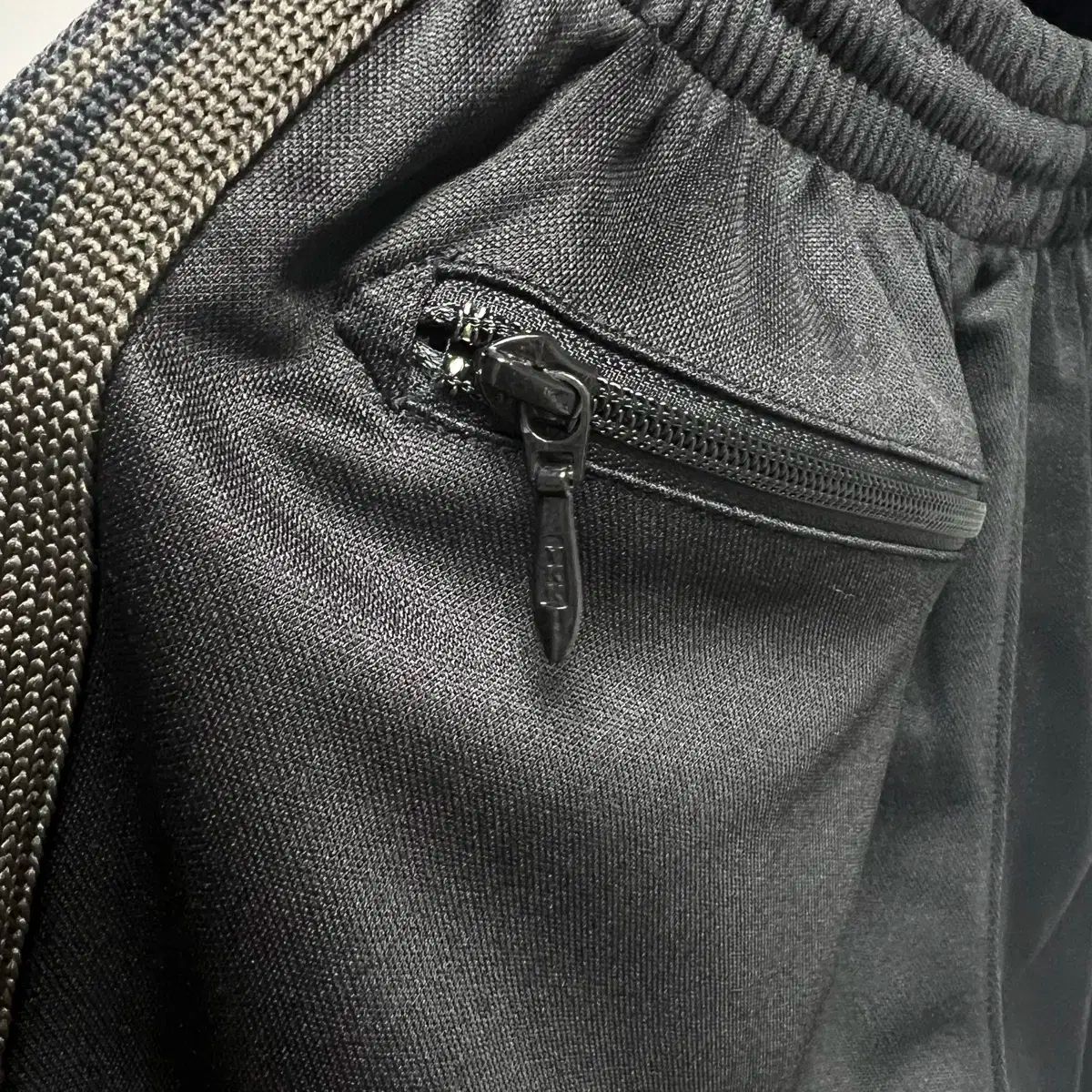 a*i様 needles 黒 Sサイズ トラックパンツ ニードルズ NEEDLES ブーツカット トラック パンツ ジャージ