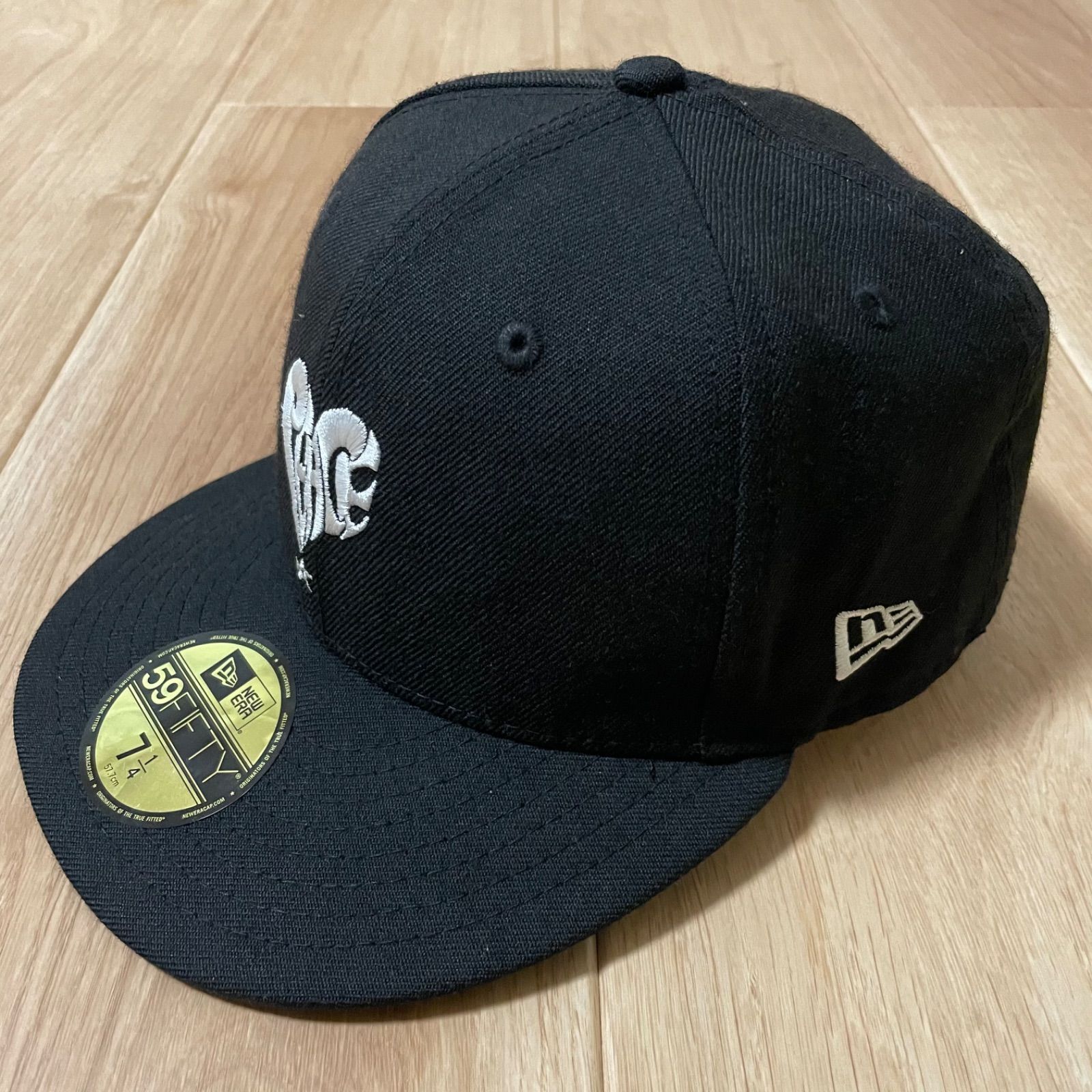 STUSSY PEACE NEW ERA CAP 57.7cm - メルカリ