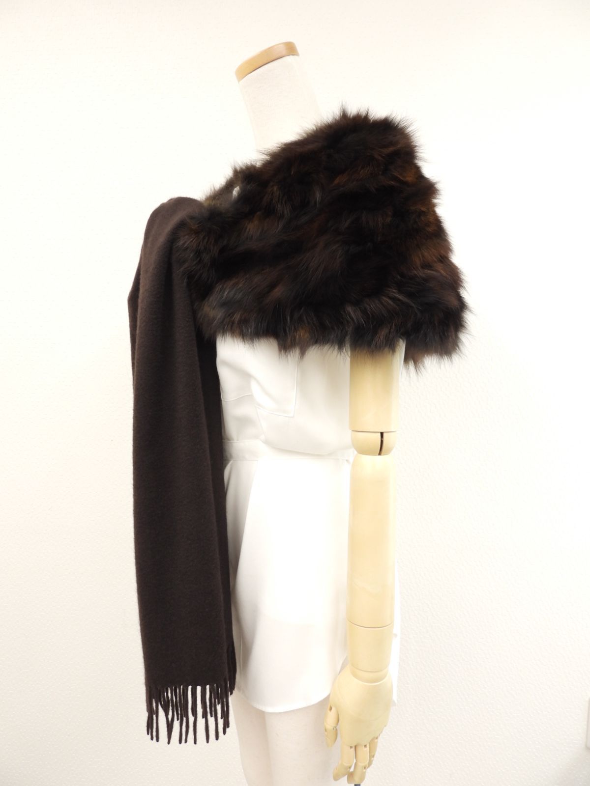 フェンディ ショール カシミア ロシアンセーブルファー茶 ストール マフラー 15 WWW_SMP1DAWEKUDUS_SCH_ID