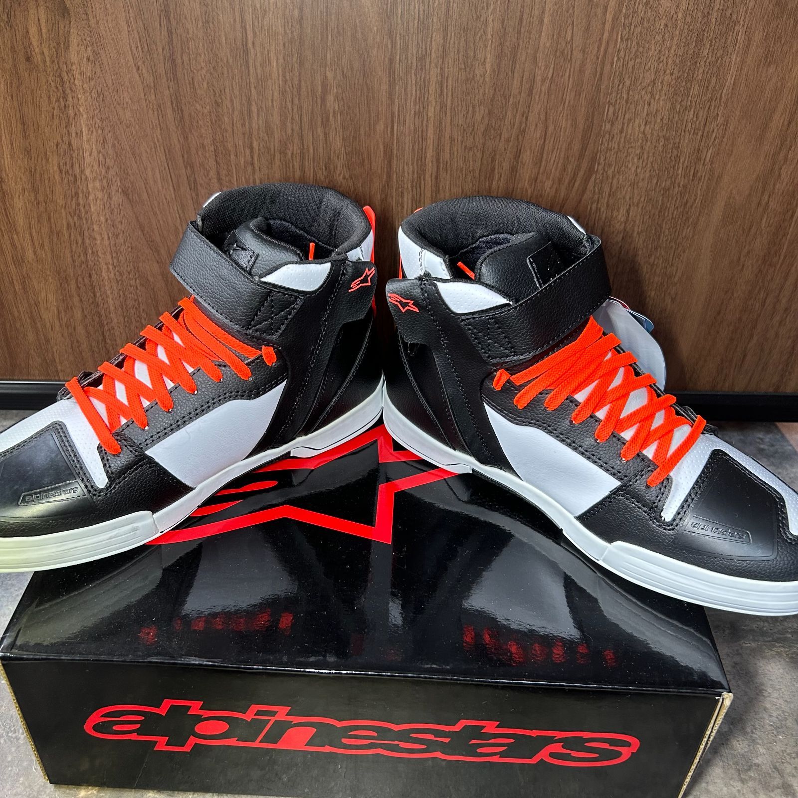 アルパインスターズ AXIOM SHOE ASIA 1231 BLACK WHITE RED FLUO