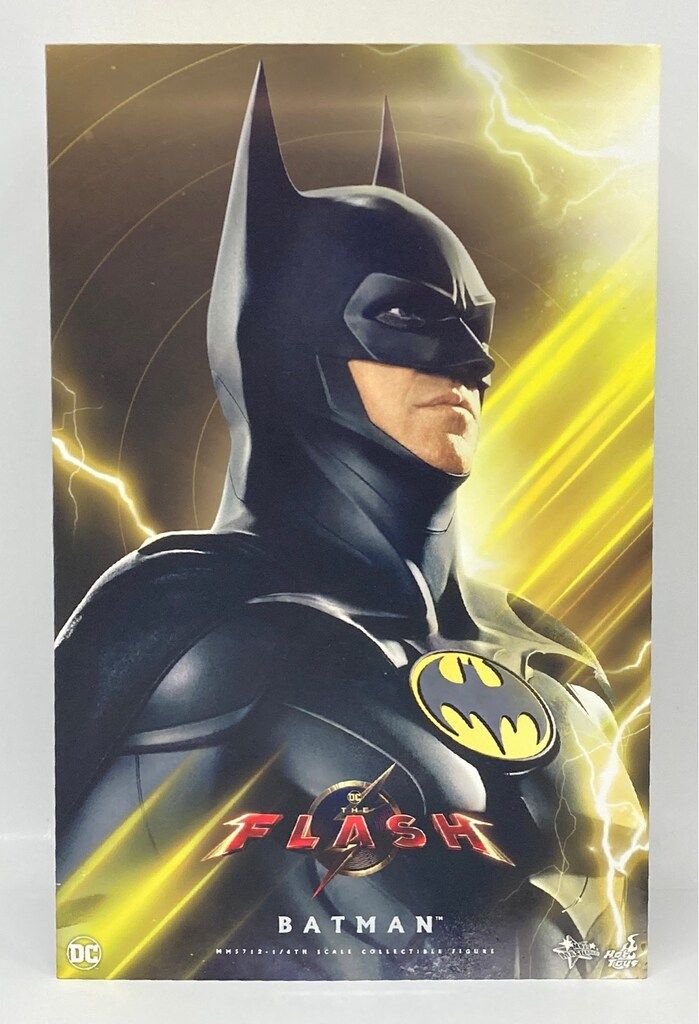 HOTTOYS MOVIE MASTERPIECE BATMAN (MODERN SUIT) MMS712