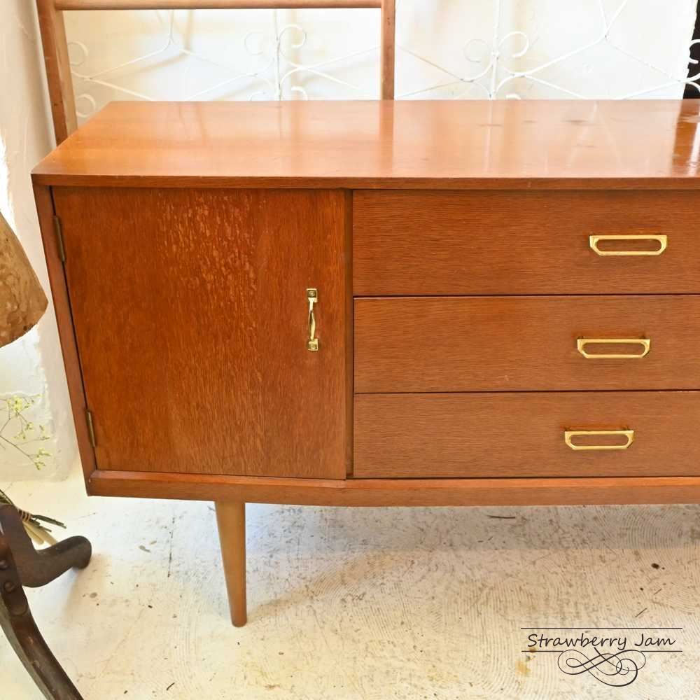 L3705-275 英国ヴィンテージ サイドボード 北欧 インテリア 収納 L3705-275 英国ヴィンテージ サイドボード 北欧 インテリア 収納