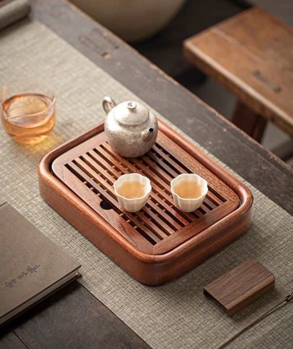 無垢材のシンプルな小さなティートレイ家庭用シンプルなティーテーブル1人用水貯蔵茶海茶セットトレイ乾燥茶トレイ