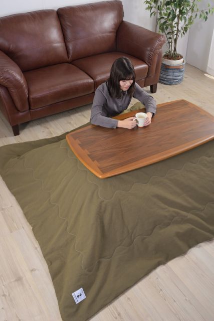 新品未使用箱不良 山善 小さくたためるホットカーペット 3畳 SUC－301