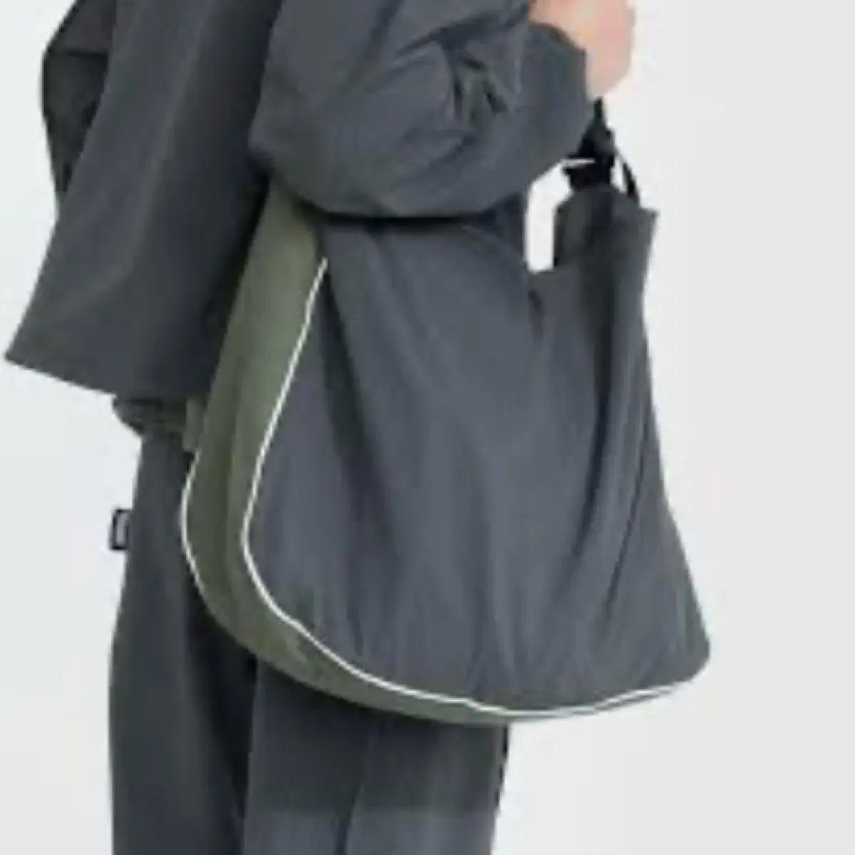 アピックス 作品 パネル クロスバッグ