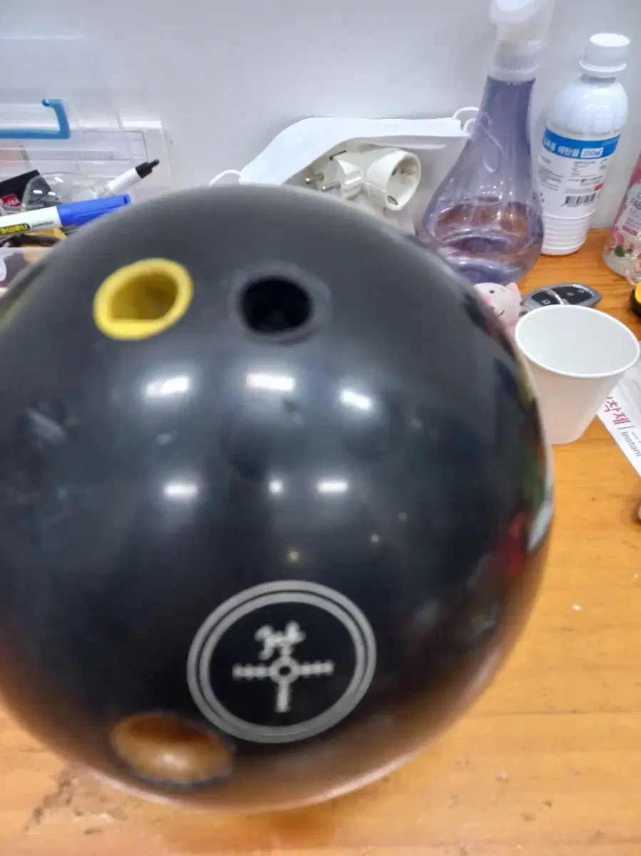 Hammer ブラックウレタン　ボウリングボール 中古品15ポンド Hammer Black Hammer Pearl Urethane - ボウリング通販ゴロゴロ