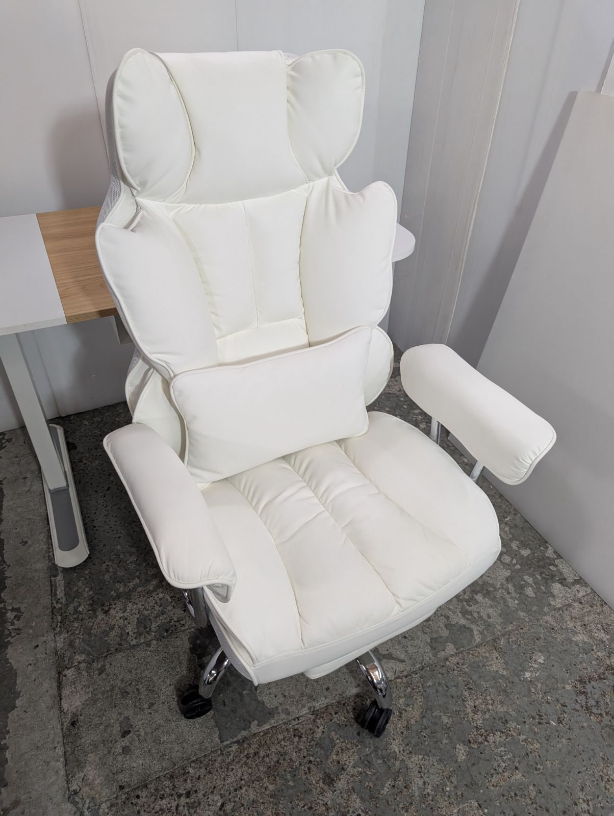 テーブル オットマン付きリクライニングチェア