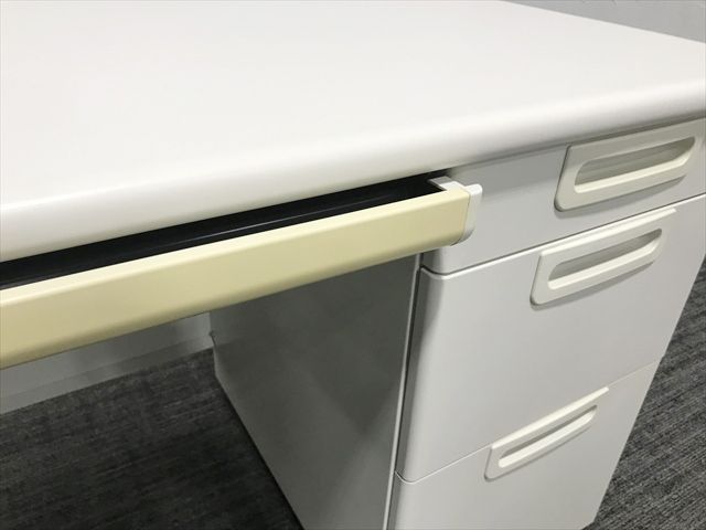 オフィスデスク プラス