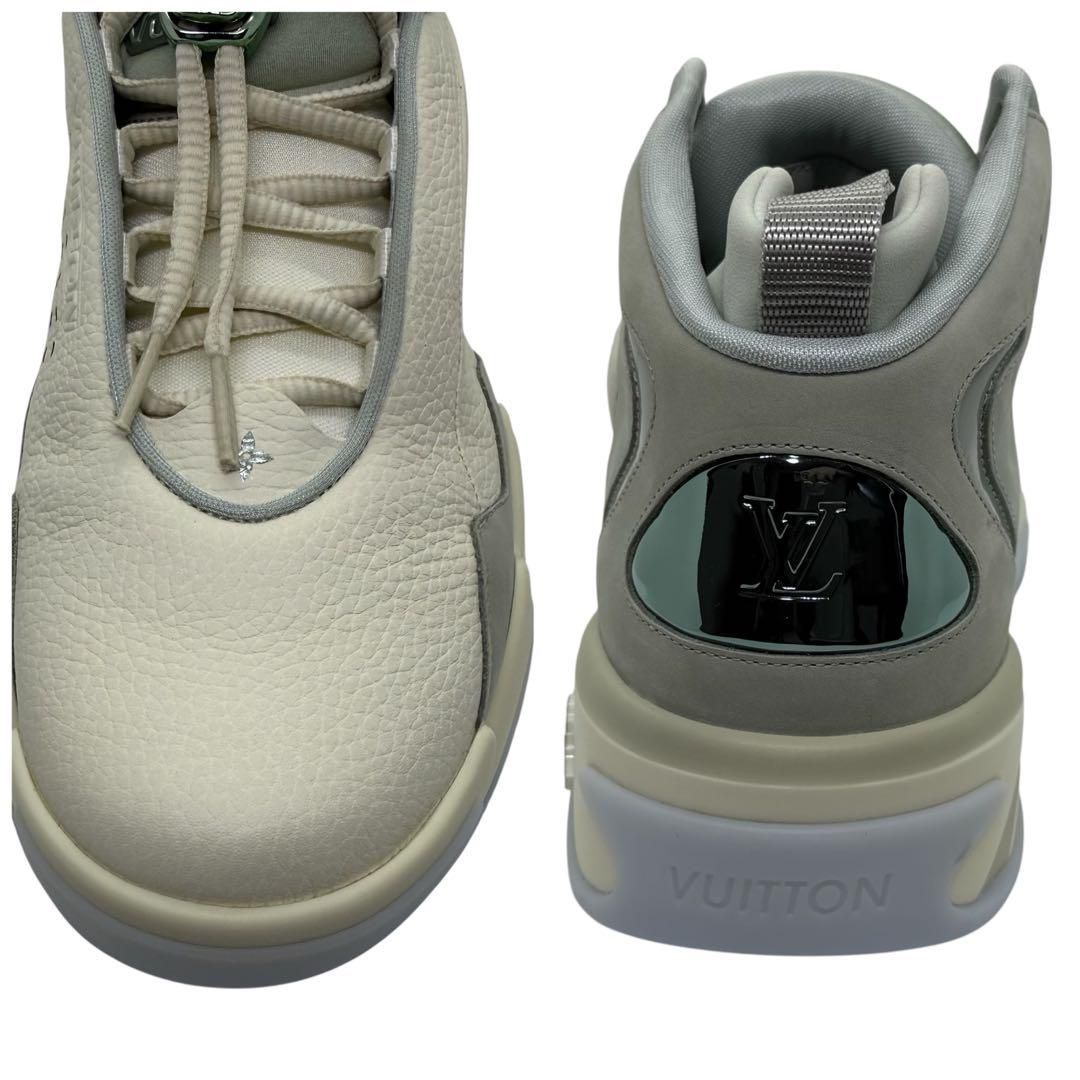 ライン スニーカー