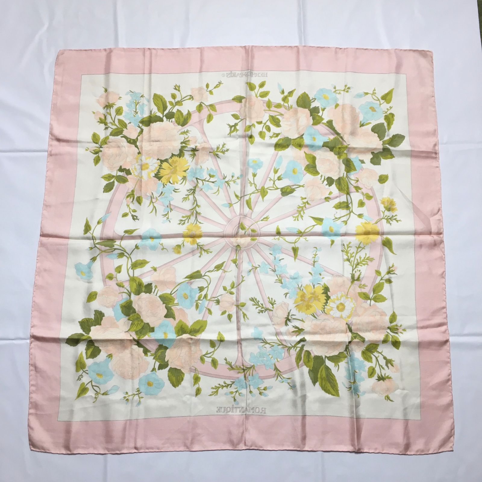 2506-123｜美品｜エルメス カレ 90 スカーフ シルク ホワイト 